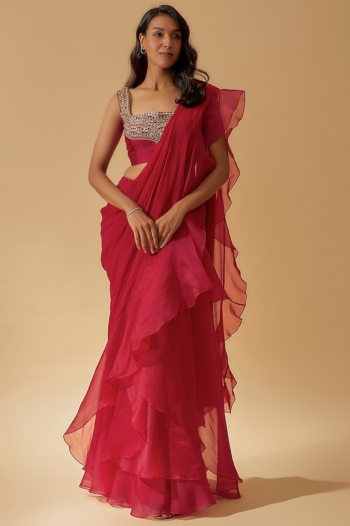 Red Chiffon & Organza Draped Saree Set by Ridhi Mehra at Pernia's Pop Up Shop