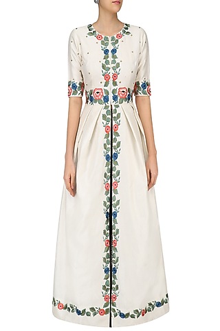 White Floral Embroidered Tunic with Black Block Print Skirt by Ruhmahsa