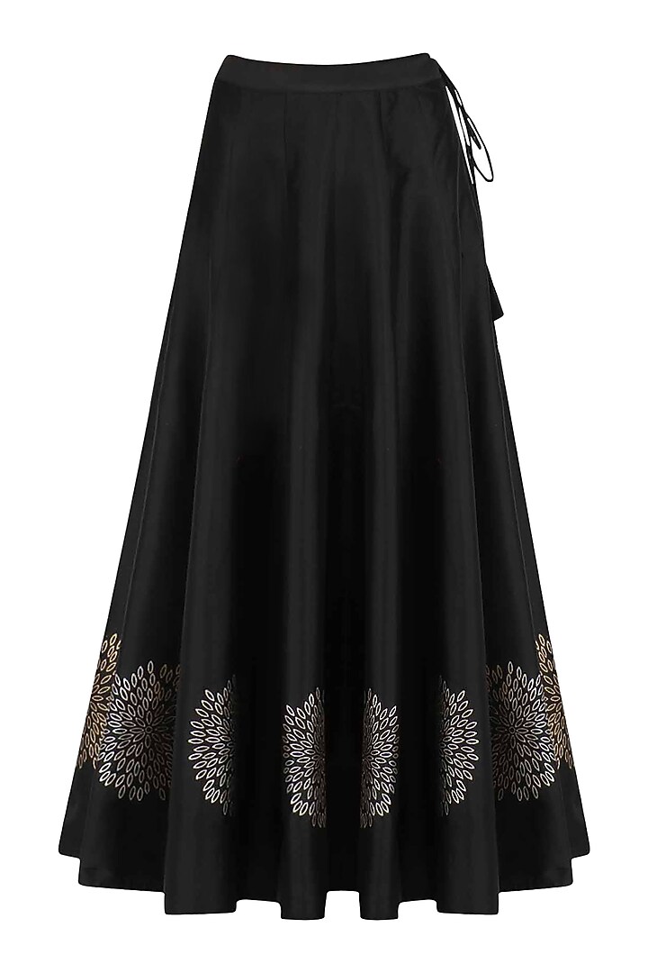 White floral embroidered tunic with black block print skirt available only at Pernia's Pop Up Shop.