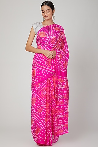 Fuchsia Hand Dyed Saree Set by Ruchira Nangalia