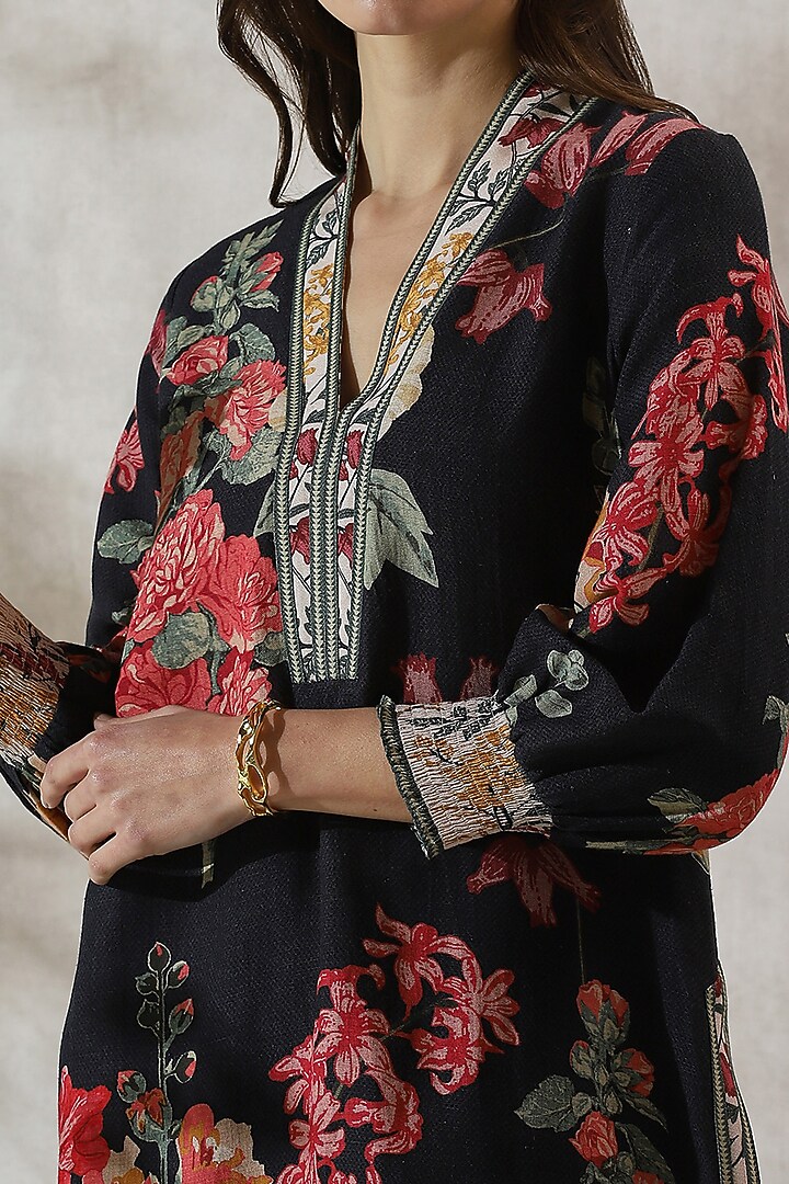 Black Viscose Linen Printed Tunic by Ranna Gill at Pernia's Pop Up Shop