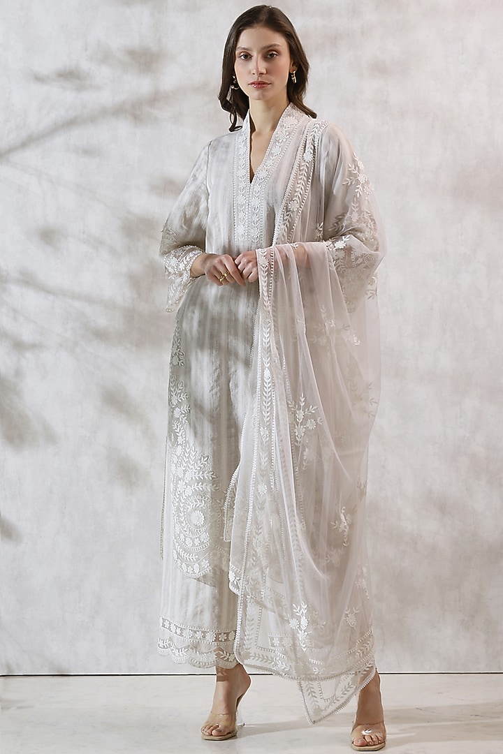 White Viscose Linen Embroidered Tunic Set by Ranna Gill at Pernia's Pop Up Shop