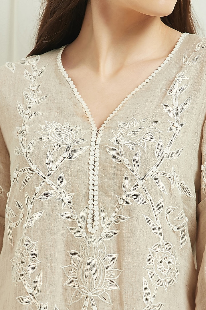 Beige Linen Kurta Set by Ranna Gill at Pernia's Pop Up Shop