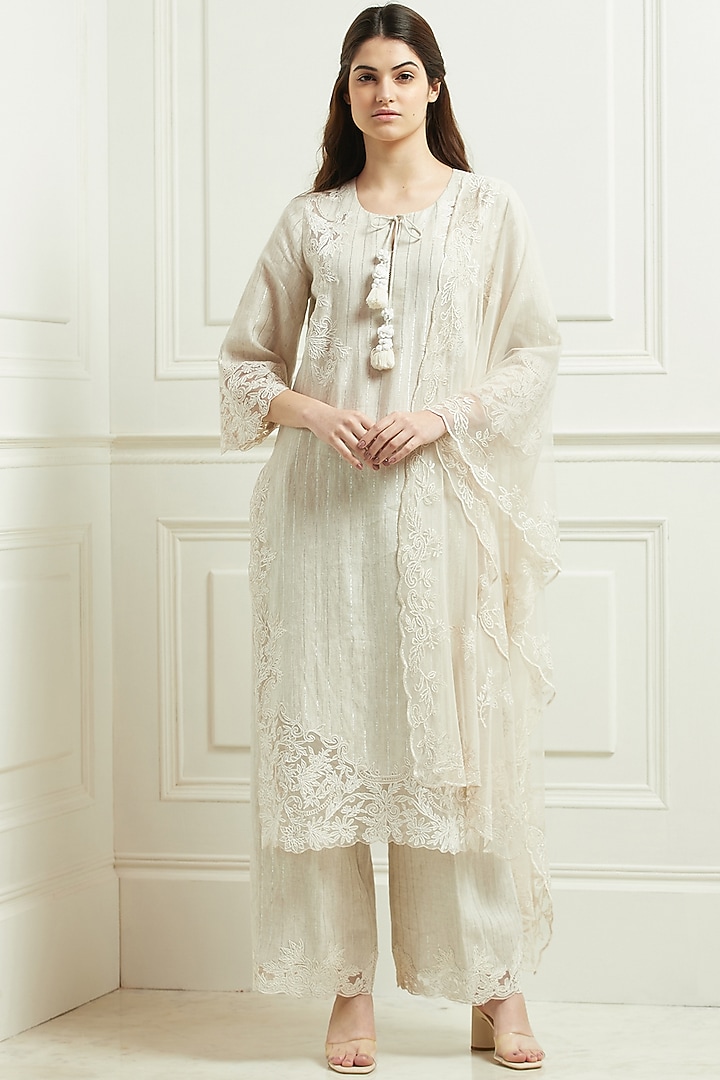 Off-White Linen Embroidered Kurta Set by Ranna Gill at Pernia's Pop Up Shop