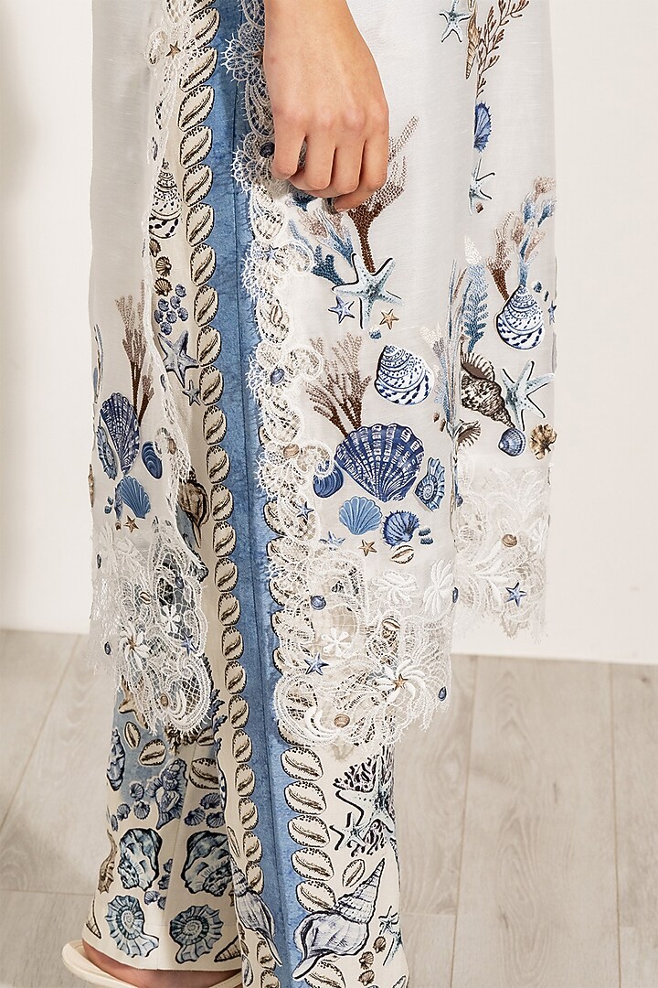 White Dhaka Linen Embroidered Tunic by Ranna Gill at Pernia's Pop Up Shop