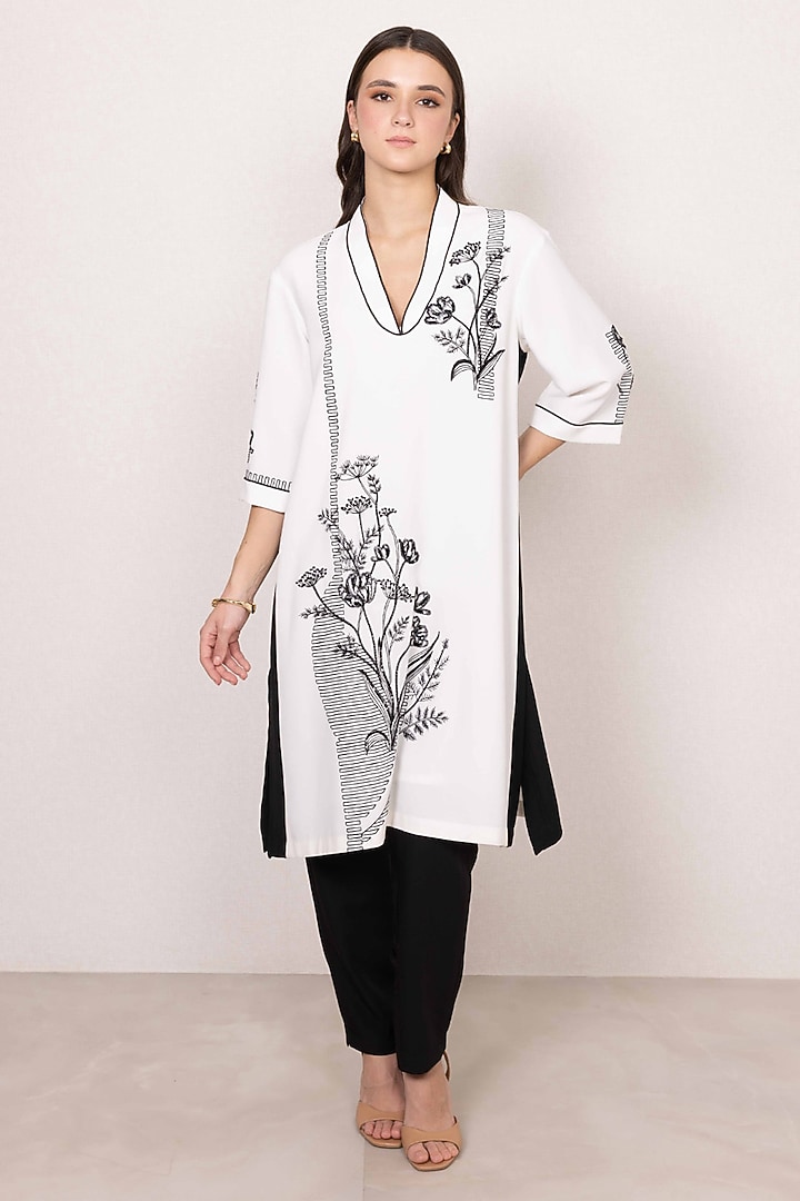 White Crepe Botanical Printed Tunic by Ranna Gill at Pernia's Pop Up Shop