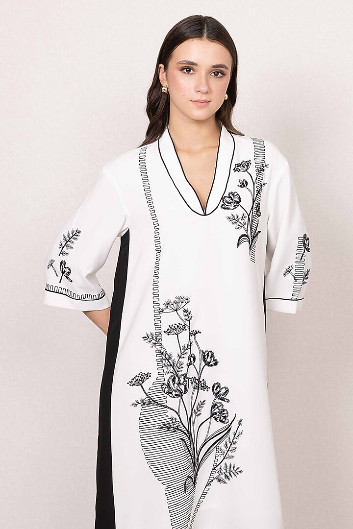 White Crepe Botanical Printed Tunic by Ranna Gill at Pernia's Pop Up Shop