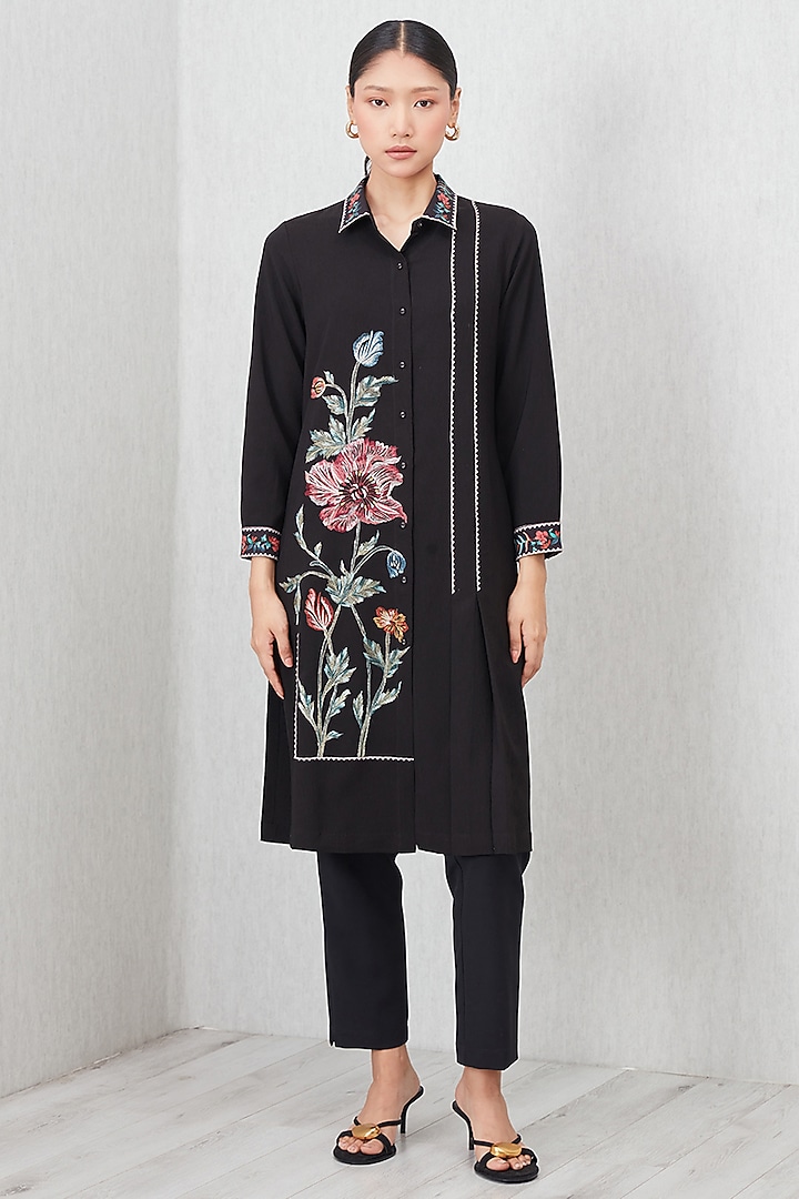 Black China Crinkle Printed & Embroidered Tunic by Ranna Gill at Pernia's Pop Up Shop