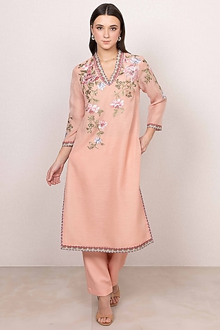 Peach Linen Floral Thread Embroidered Tunic Set by Ranna Gill
