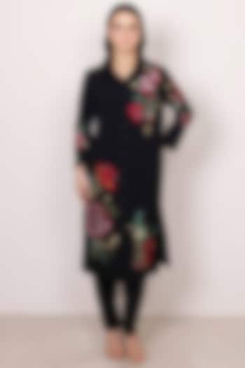 Black Poly Crinkle Floral & Motif Work Tunic by Ranna Gill at Pernia's Pop Up Shop