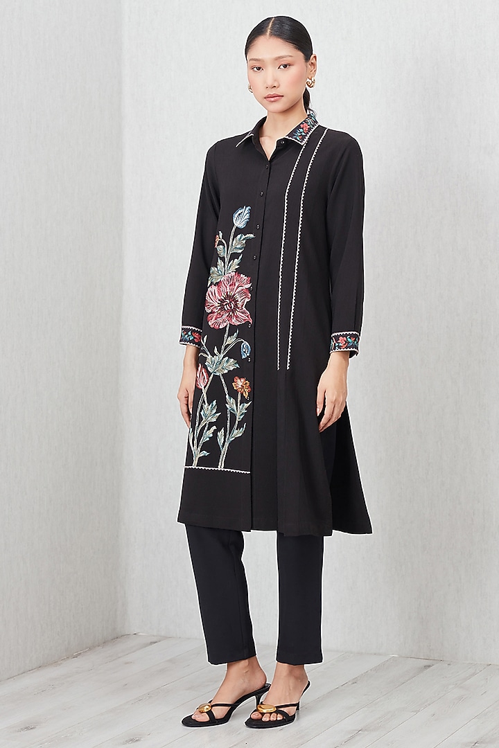 Black China Crinkle Printed & Embroidered Tunic by Ranna Gill at Pernia's Pop Up Shop