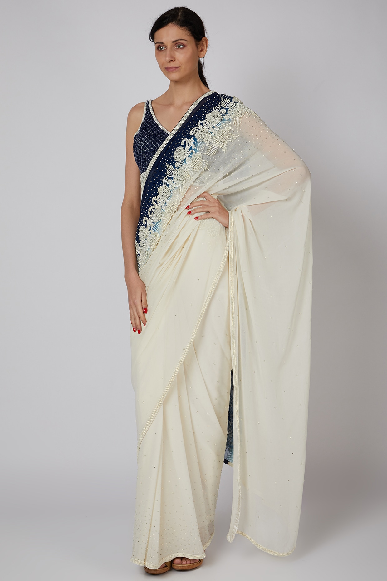 Buy Siril Chiffon White & Black Color Saree with Blouse piece Online at  Best Prices in India - JioMart.