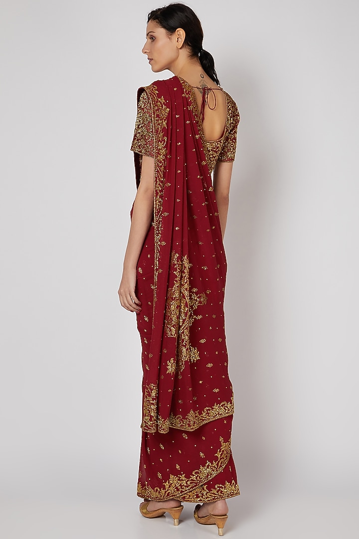 Maroon Hand Embroidered Reception Saree Set by Rabani & Rakha at Pernia's Pop Up Shop