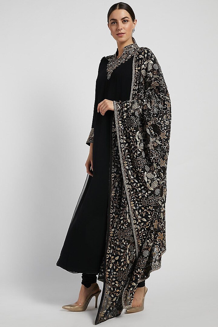 Black Kurta Set With Dupatta by Rabani & Rakha at Pernia's Pop Up Shop