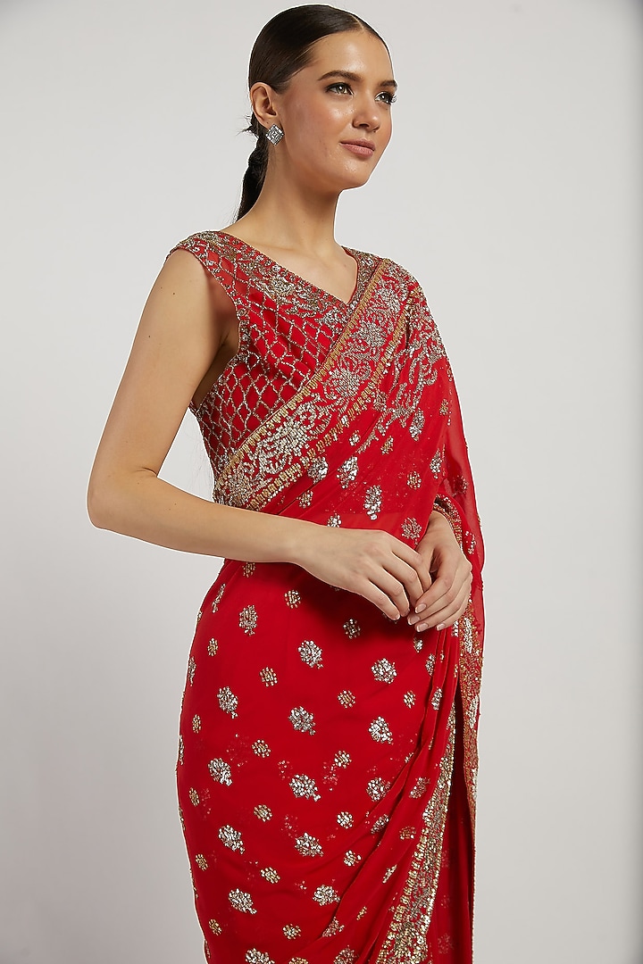 Red Hand Embroidered Reception Saree Set by Rabani & Rakha at Pernia's Pop Up Shop