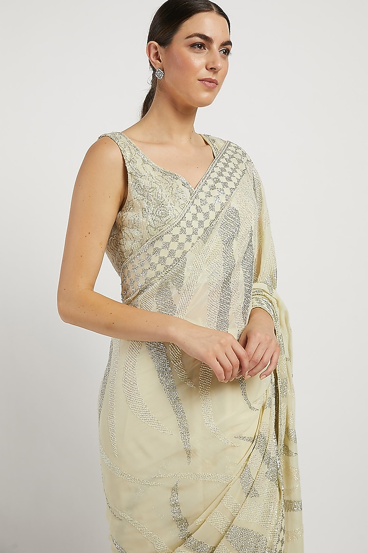Light Beige Hand Embroidered Reception Saree Set by Rabani & Rakha at Pernia's Pop Up Shop
