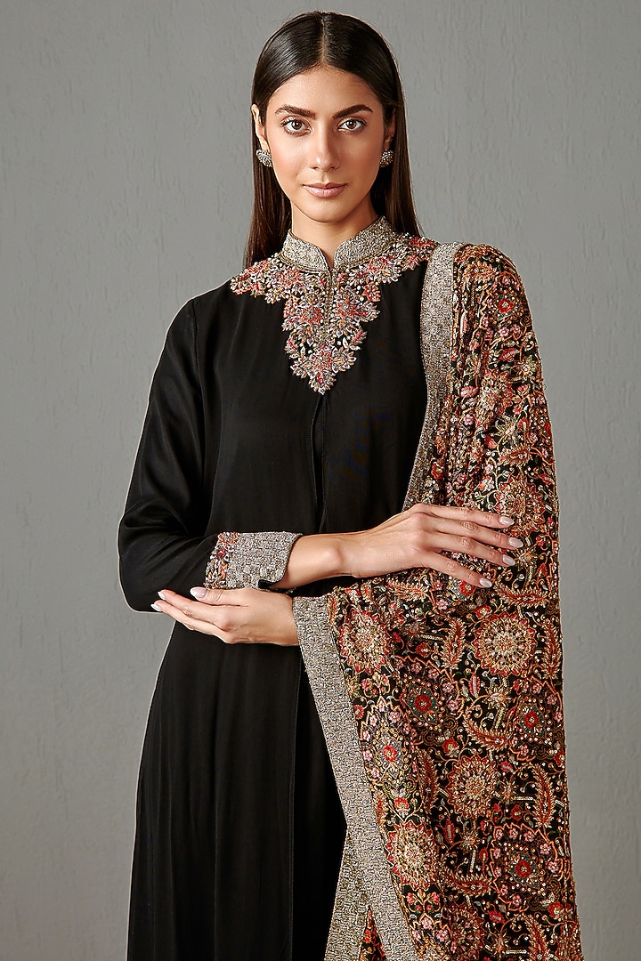 Black Georgette Kurta Set by Rabani & Rakha at Pernia's Pop Up Shop