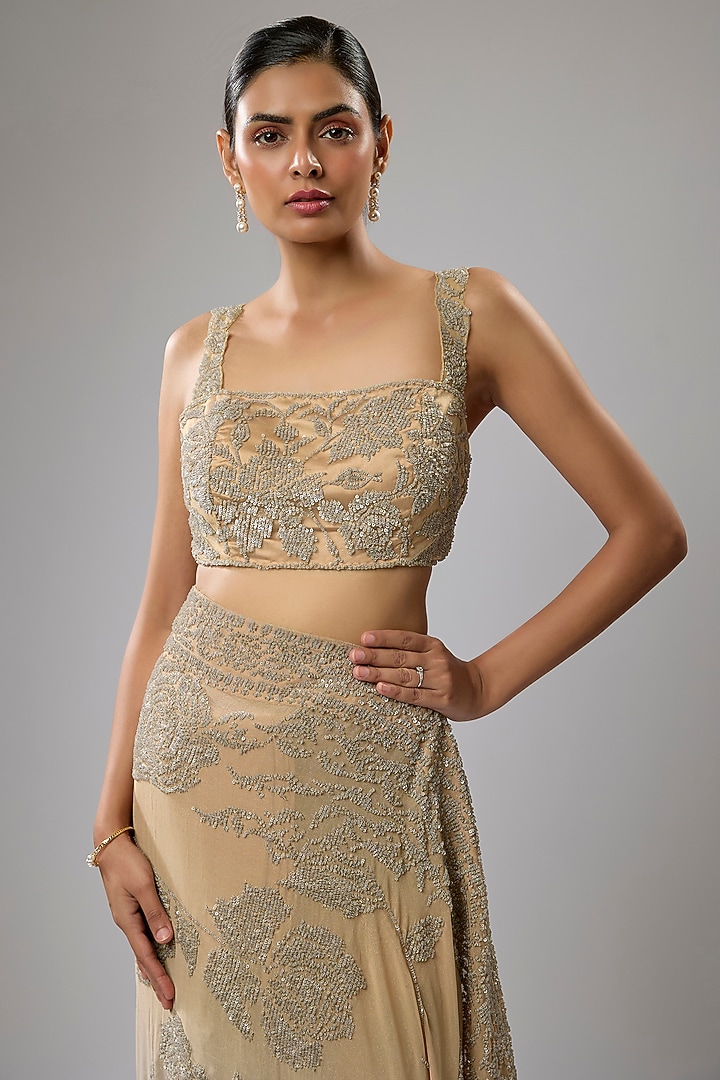 Gold & Silver Shaded Georgette Hand Embroidered Bridal Saree Set by Rabani & Rakha at Pernia's Pop Up Shop