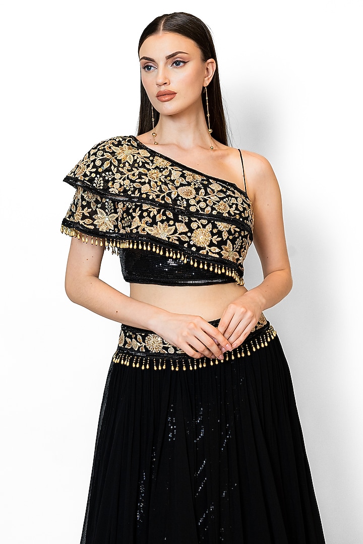 Black Georgette & Chiffon Embroidered Wedding Lehenga Set by Rabani & Rakha at Pernia's Pop Up Shop