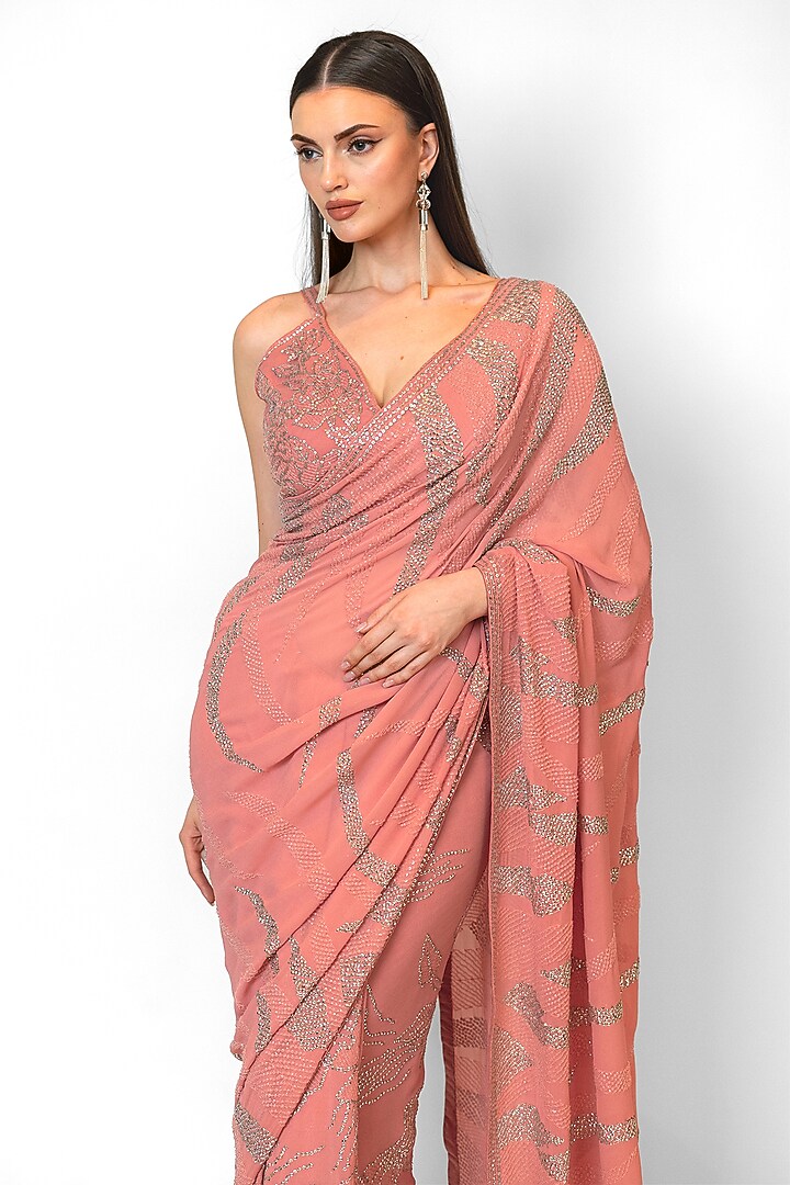 Pink Georgette Embroidered Reception Saree Set by Rabani & Rakha at Pernia's Pop Up Shop
