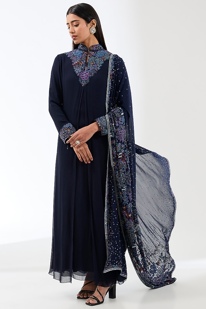Black Georgette Hand Embroidered Layered Kurta Set by Rabani & Rakha at Pernia's Pop Up Shop