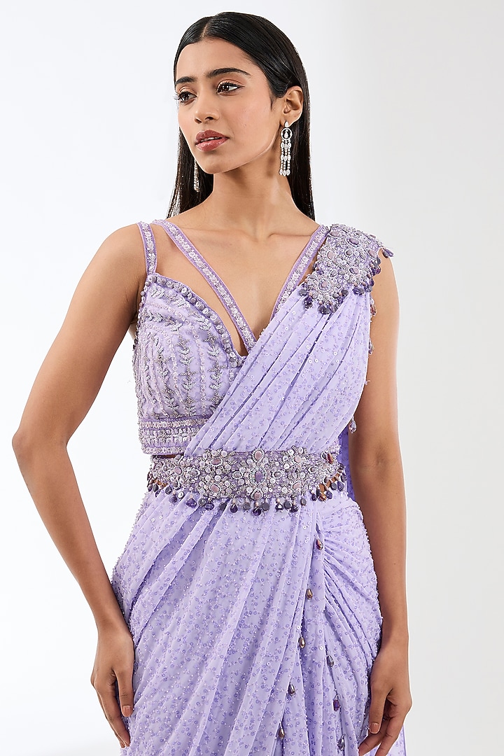 Lilac Georgette Hand Embroidered Pre-Stitched Reception Saree Set by Rabani & Rakha at Pernia's Pop Up Shop