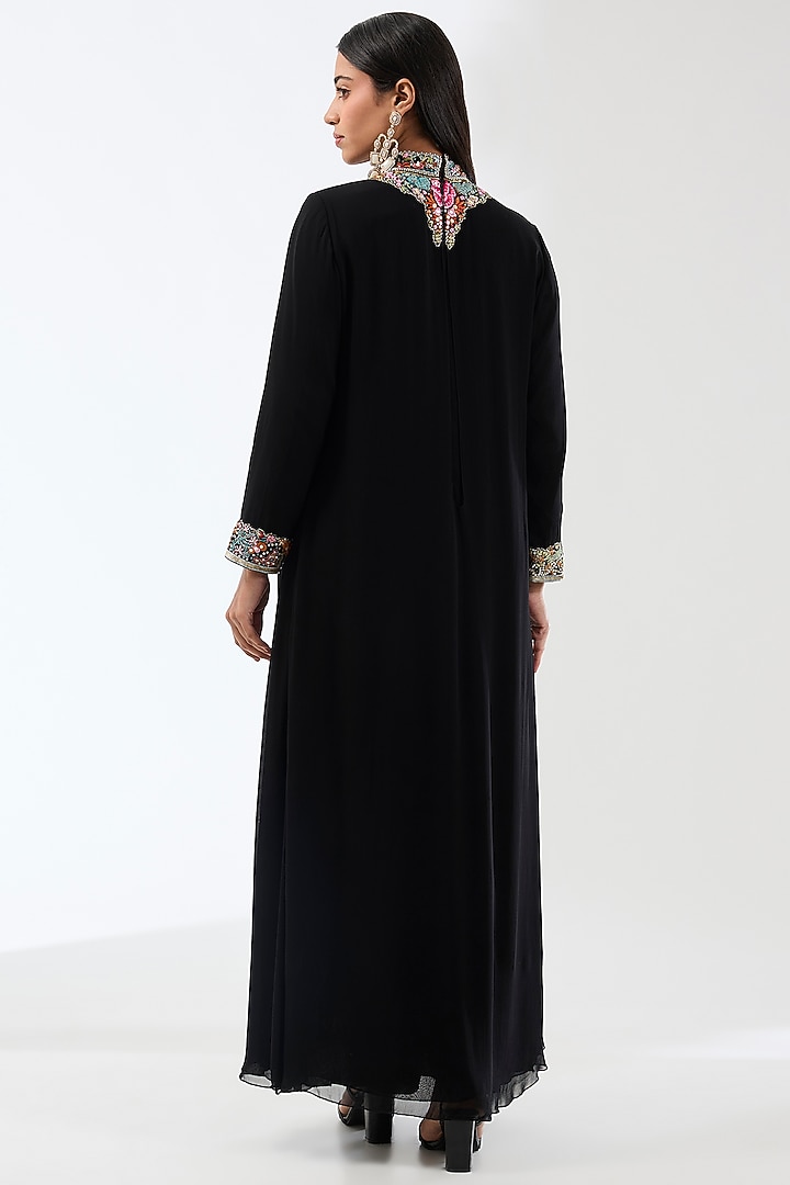 Black Georgette Resham & Sequins Embroidered Kurta Set by Rabani & Rakha at Pernia's Pop Up Shop