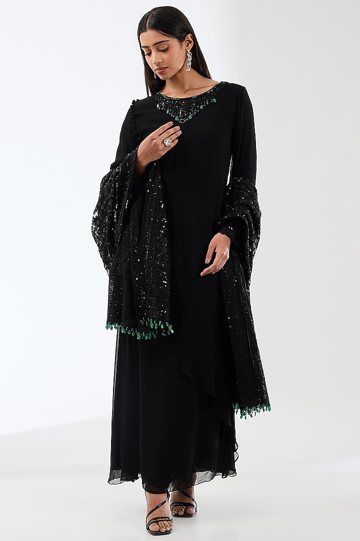Black Georgette Hand Embroidered Kurta Set by Rabani & Rakha at Pernia's Pop Up Shop