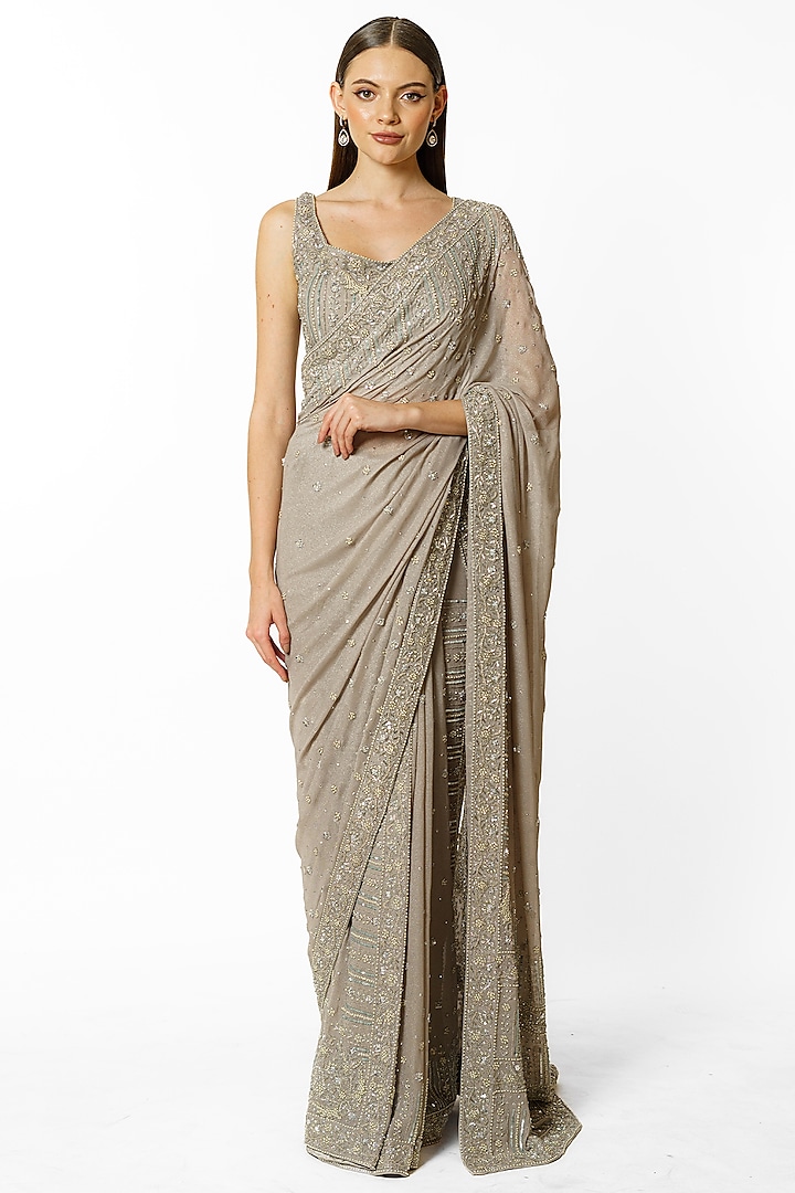 Grey Georgette Hand Embroidered Reception Saree Set by Rabani & Rakha at Pernia's Pop Up Shop