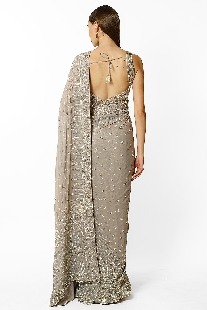 Grey Georgette Hand Embroidered Reception Saree Set by Rabani & Rakha at Pernia's Pop Up Shop