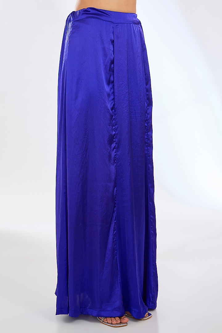 Royal Blue Georgette Hand Embroidered Draped Reception Saree Set by Rabani & Rakha at Pernia's Pop Up Shop