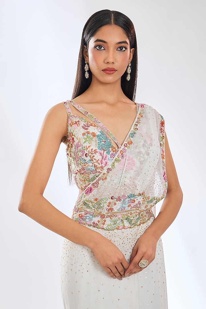 Ivory Georgette Thread Embroidered Pre-Stitched Reception Saree Set by Rabani & Rakha at Pernia's Pop Up Shop