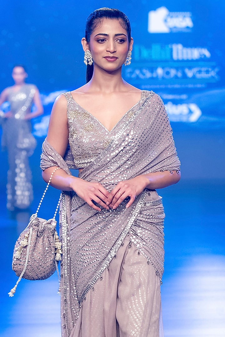 Silver Grey Foil Shimmer Georgette Hand Embroidered Pre-Stitched Reception Saree Set by Rabani & Rakha at Pernia's Pop Up Shop