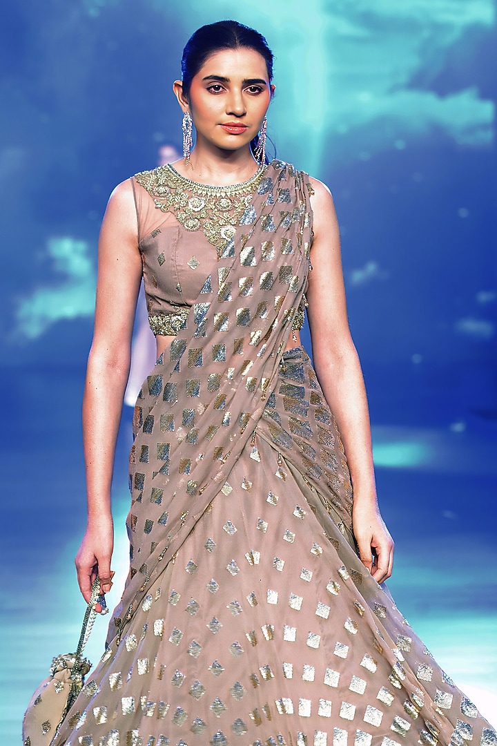 Gold Georgette Sequins Work Bridal Lehenga Set by Rabani & Rakha at Pernia's Pop Up Shop