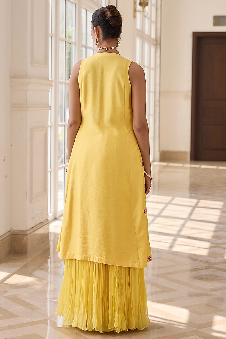Yellow Organza & Chanderi Hand Embroidered Jacket Set by RINESSA at Pernia's Pop Up Shop