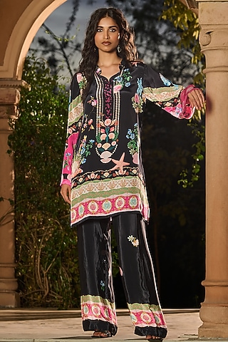 Black Silk & Crepe Printed Kurta Set by RINESSA