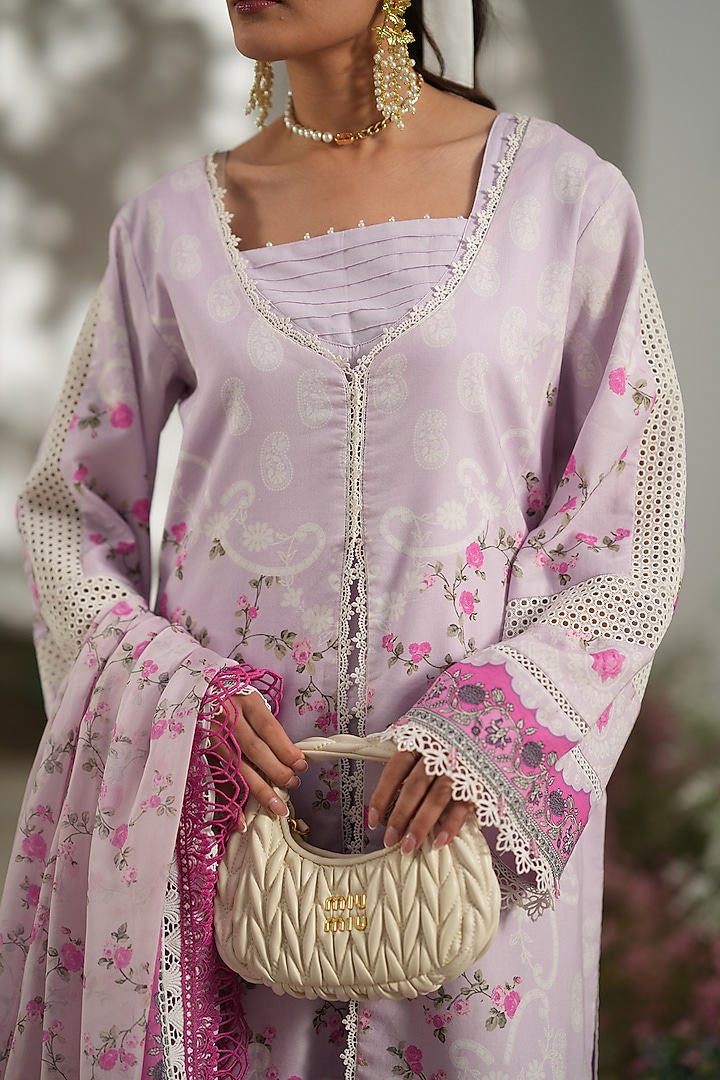 Pink Cotton Lace Embellished & Digital Printed Kurta Set by RINESSA at Pernia's Pop Up Shop