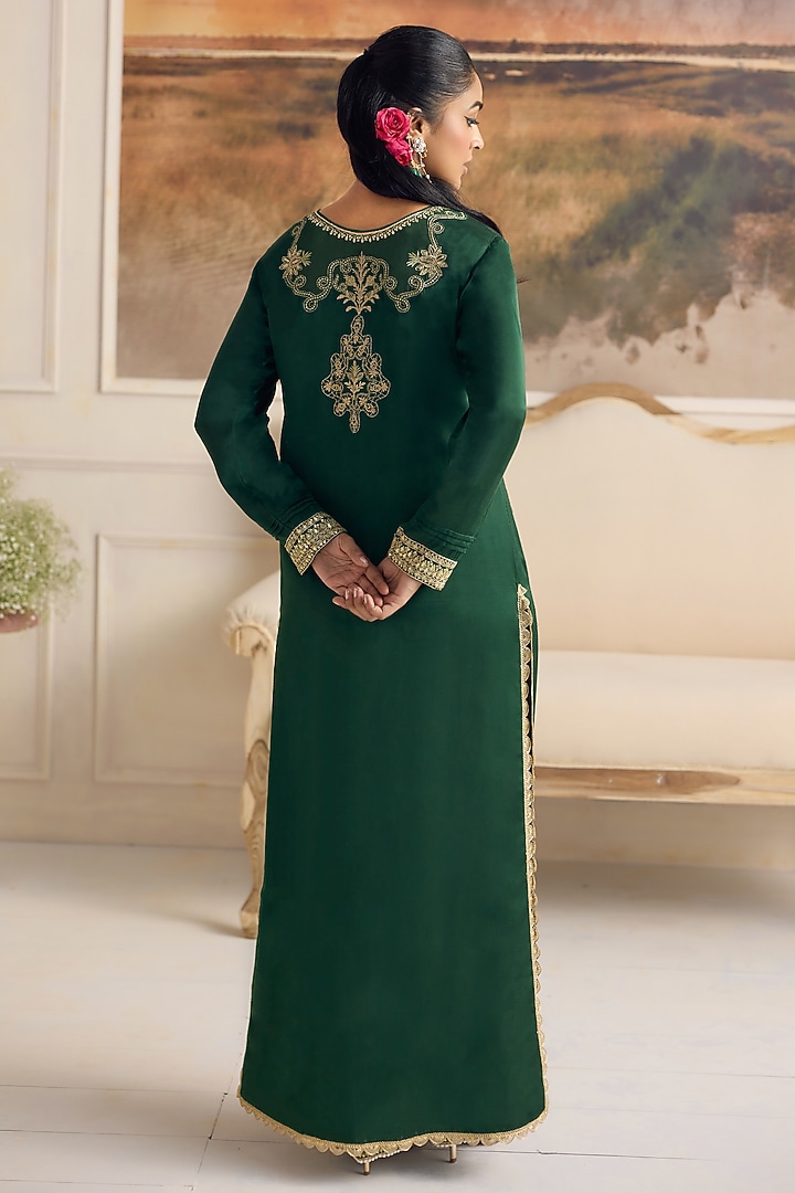 Emerald Green Modal Satin Thread Work Kurta Set by RINESSA at Pernia's Pop Up Shop