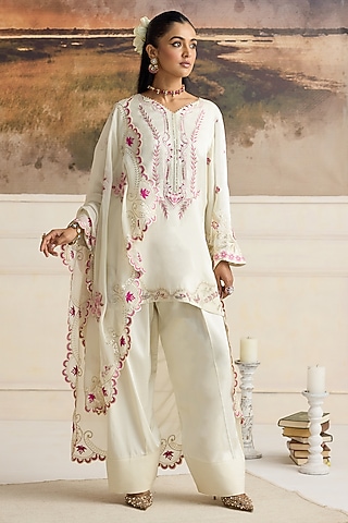 Ivory Modal Satin Thread Work Kurta Set by RINESSA