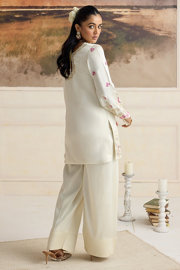 Ivory Modal Satin Thread Work Kurta Set by RINESSA at Pernia's Pop Up Shop