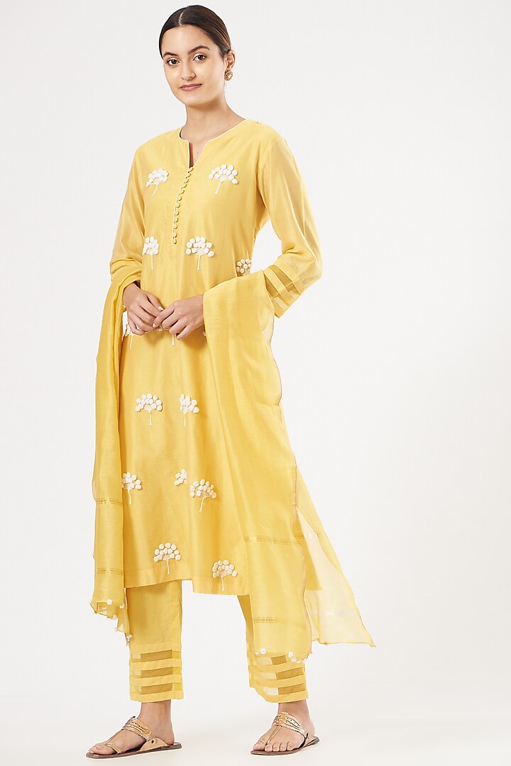 Yellow Embroidered Kurta Set by Rajat & shradda at Pernia's Pop Up Shop