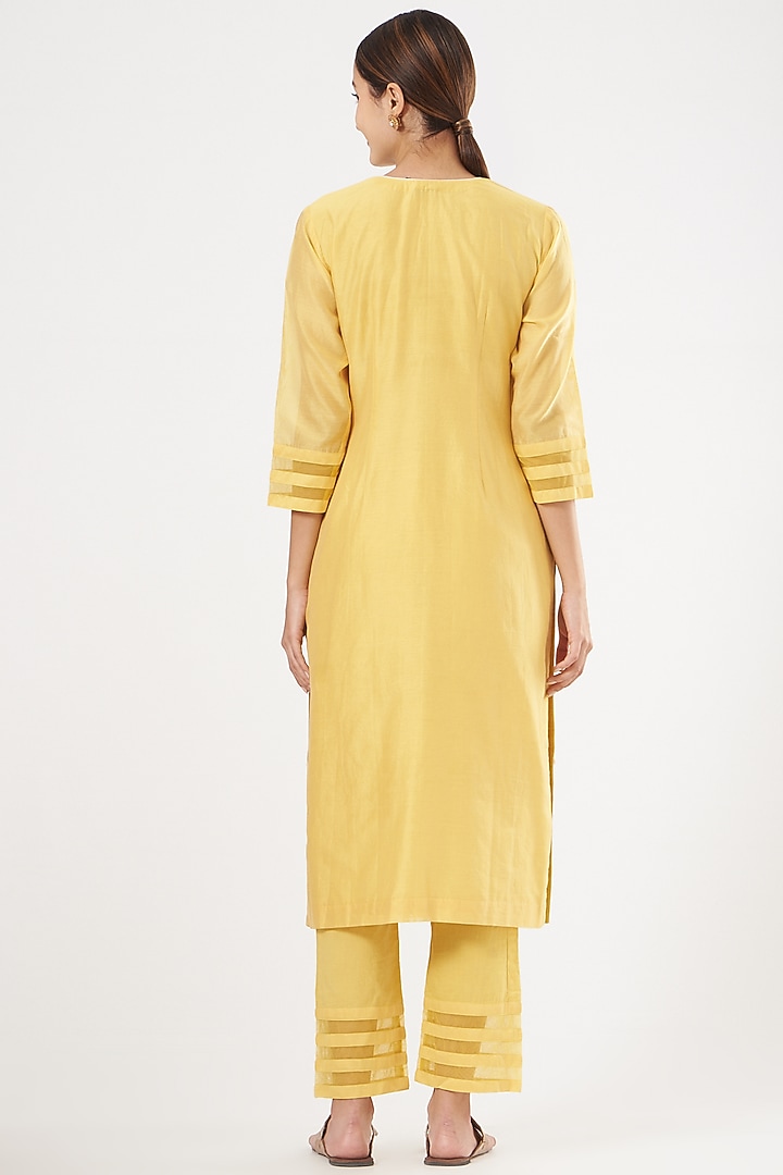Yellow Embroidered Kurta Set by Rajat & shradda at Pernia's Pop Up Shop