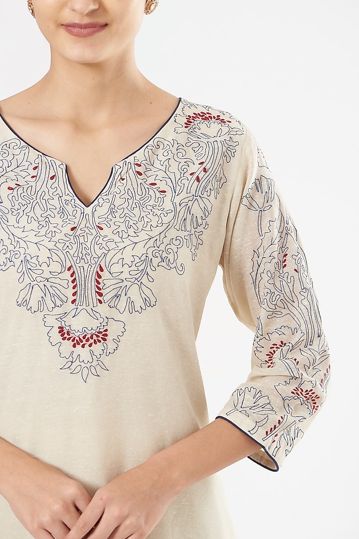 Ivory Threadwork-Embroidered Kurta Set by Rajat & shradda at Pernia's Pop Up Shop