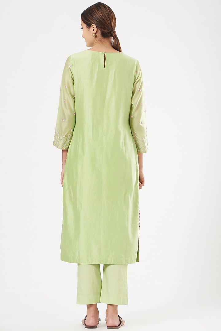 Lime Green Zari-Embroidered Kurta Set by Rajat & shradda at Pernia's Pop Up Shop