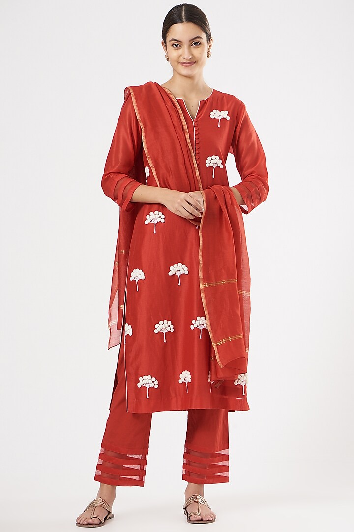 Red Thread Work Embroidered Kurta Set by Rajat & shradda at Pernia's Pop Up Shop