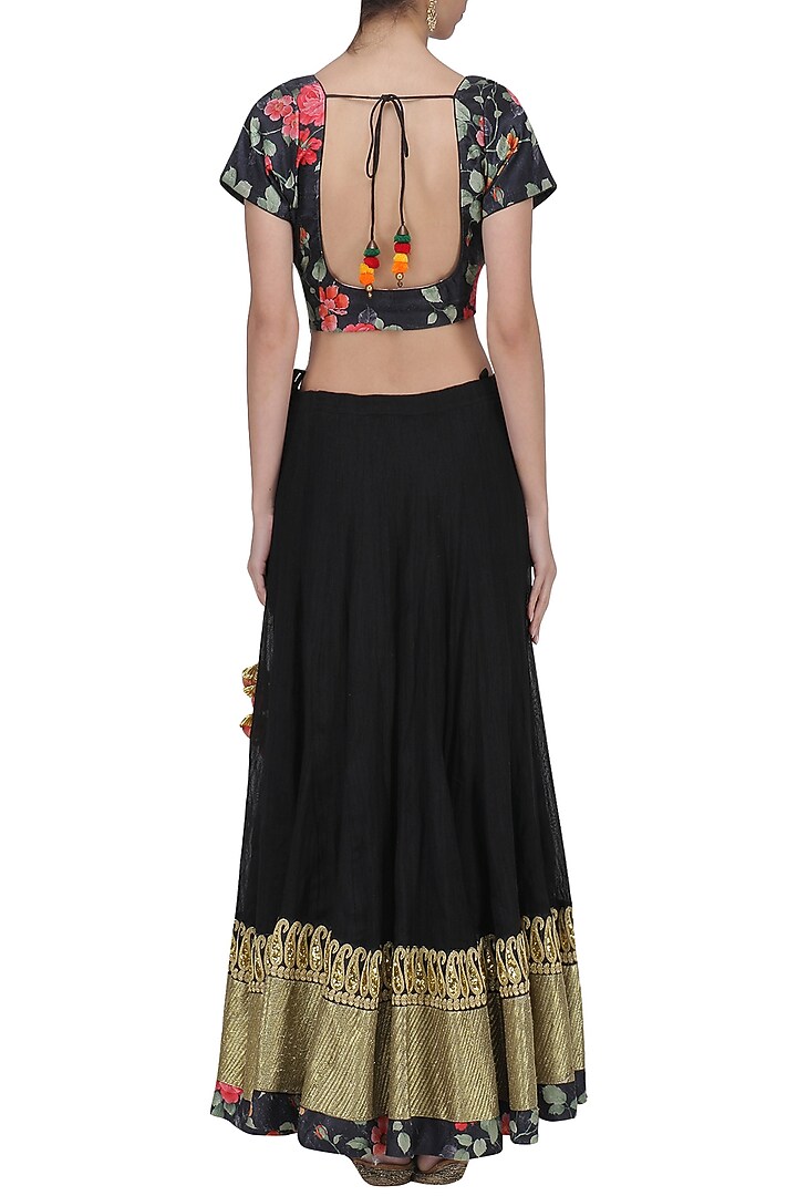 Black embroidered lehenga set available only at Pernia's Pop Up Shop.