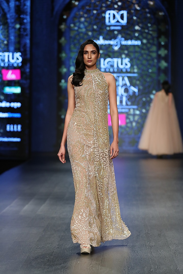 Gold Layered Gown Design by Rabani & Rakha at Pernia's Pop Up Shop 2023