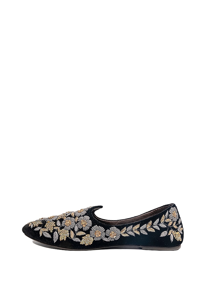 Black Velvet Embellished Mojris by ROHAN ARORA at Pernia's Pop Up Shop