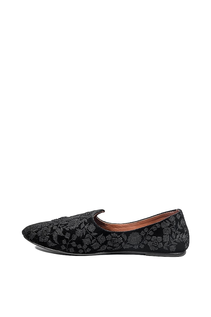 Black Velvet Embellished Mojris by ROHAN ARORA at Pernia's Pop Up Shop