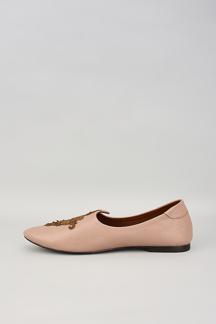 Peach Leather Zardosi Embroidered Mojris by ROHAN ARORA at Pernia's Pop Up Shop